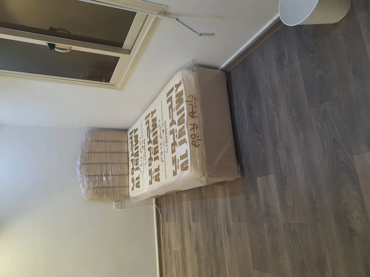 سرير طبي نفر